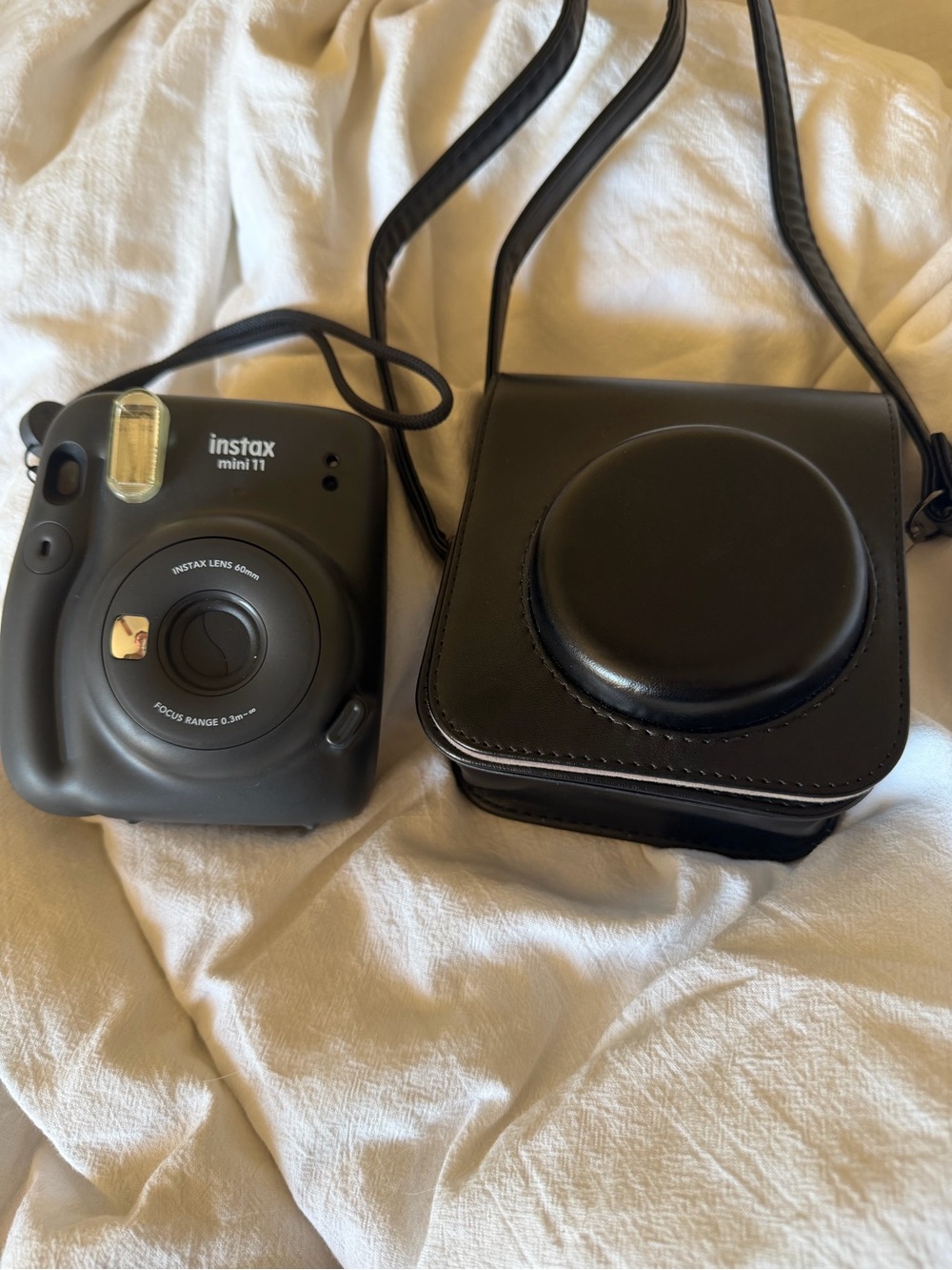 Fujifilm instax mini 11 Instant Camera with Black Leather Carry Case